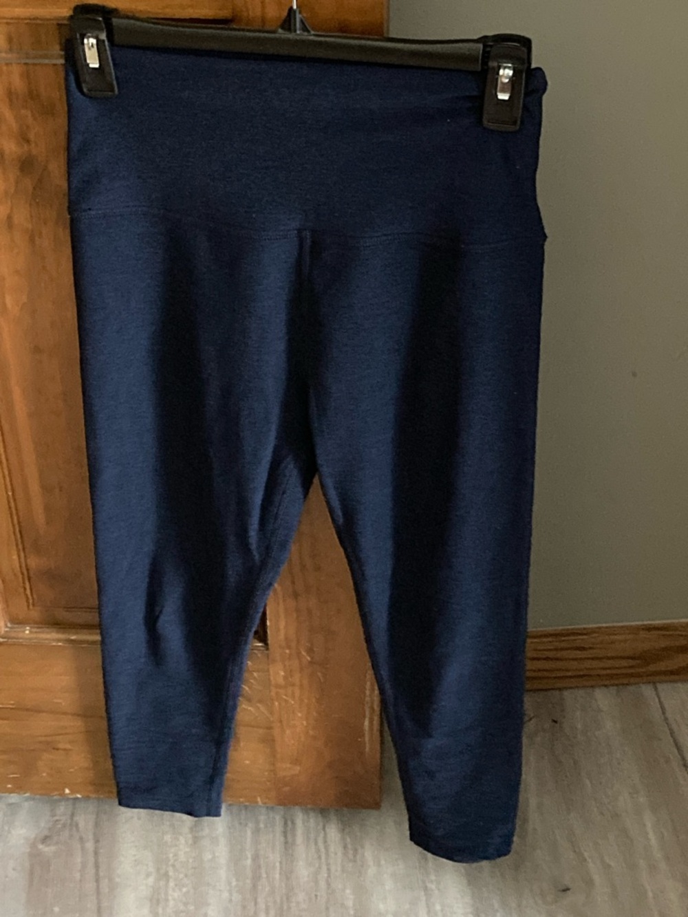 Beyond Yoga Navy Blue High-Rise Capri Leggings